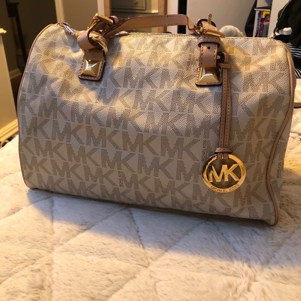 Michael Kors Shoulder Bag